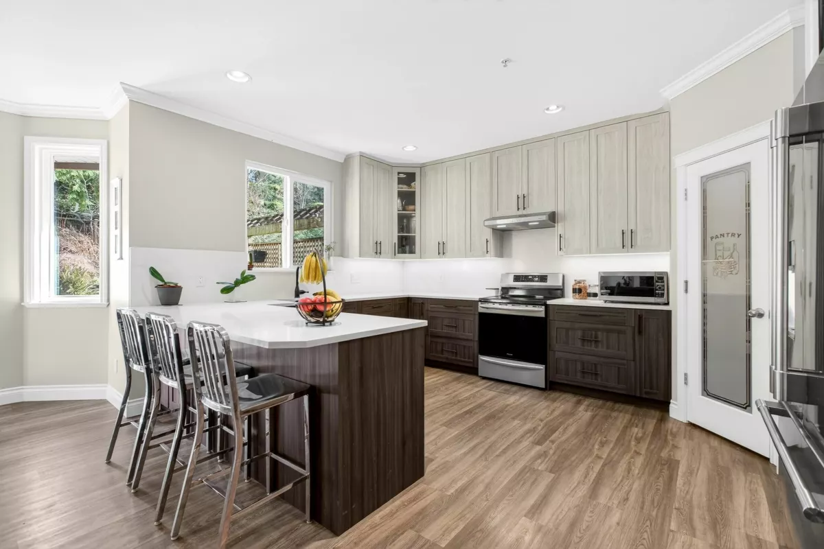 Breakfast Nook Photo of 13250 239b Street, Maple Ridge, BC