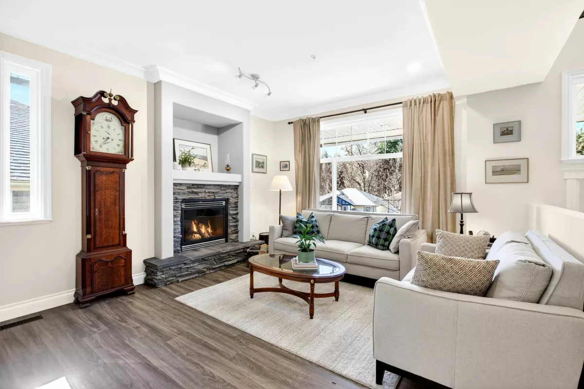 Family Room Photo of 13250 239b Street, Maple Ridge, BC