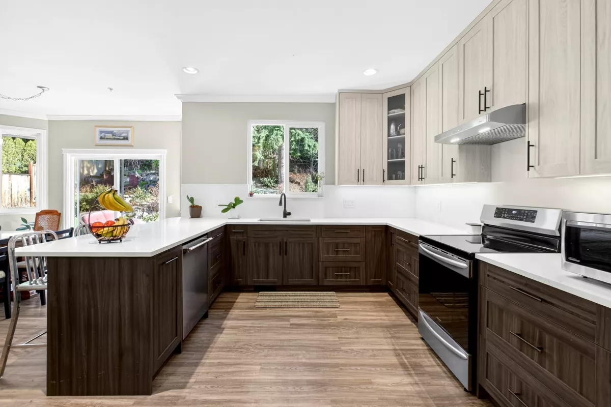 Kitchen Island Photo of 13250 239b Street, Maple Ridge, BC
