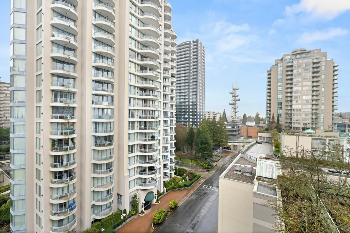 Hallway Photo of 704 728 Princess Street, New Westminster, BC