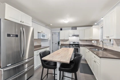 Basement Recreation Room Photo of 5517 188a Street, Surrey, BC
