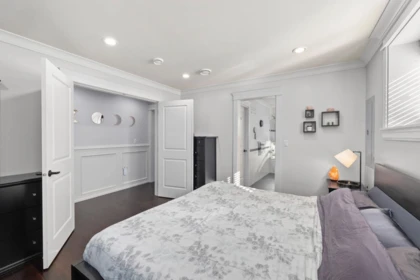 Entry Foyer Photo of 5517 188a Street, Surrey, BC