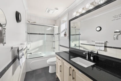 Hallway Photo of 5517 188a Street, Surrey, BC