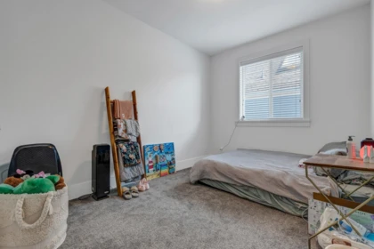 Mudroom Photo of 34645 3rd Avenue, Abbotsford, BC