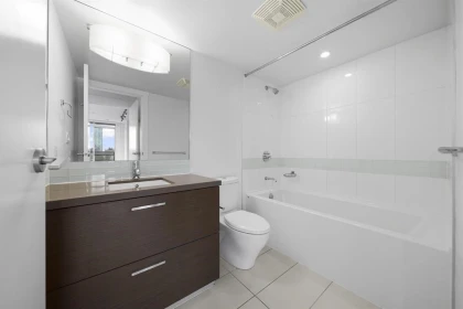 Kitchen Photo of 1908 13380 108 Avenue, Surrey, BC