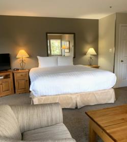 202/302 4321 Village Gate Boulevard, Whistler, BC, Whistler — Apartment/Condo for sale