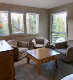202/302 4321 Village Gate Boulevard, Whistler, BC, Whistler — Apartment/Condo for sale