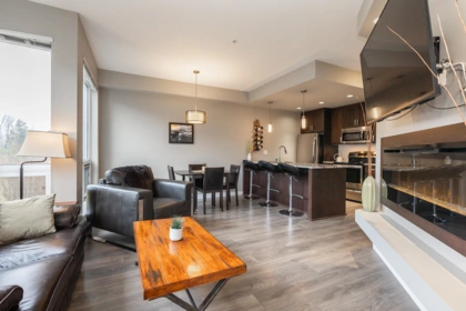 312 2238 Whatcom Road, Abbotsford, BC, Abbotsford — Apartment/Condo for sale