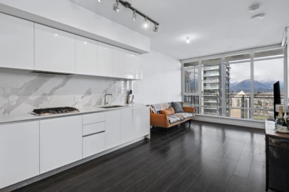 2903 2085 Skyline Court, Burnaby, BC, Burnaby — Apartment/Condo for sale