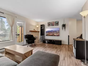 Breakfast Nook Photo of 1615 10620 150 Street, Surrey, BC