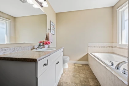 Entry Foyer Photo of 6 10113 Williams Road, Chilliwack, BC