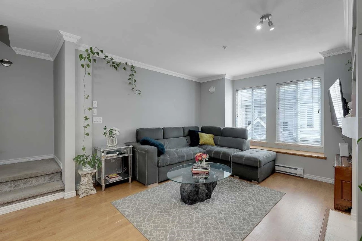 Family Room Photo of 33 19141 124 Avenue, Pitt Meadows, BC