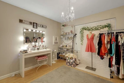 Mudroom Photo of 33 19141 124 Avenue, Pitt Meadows, BC