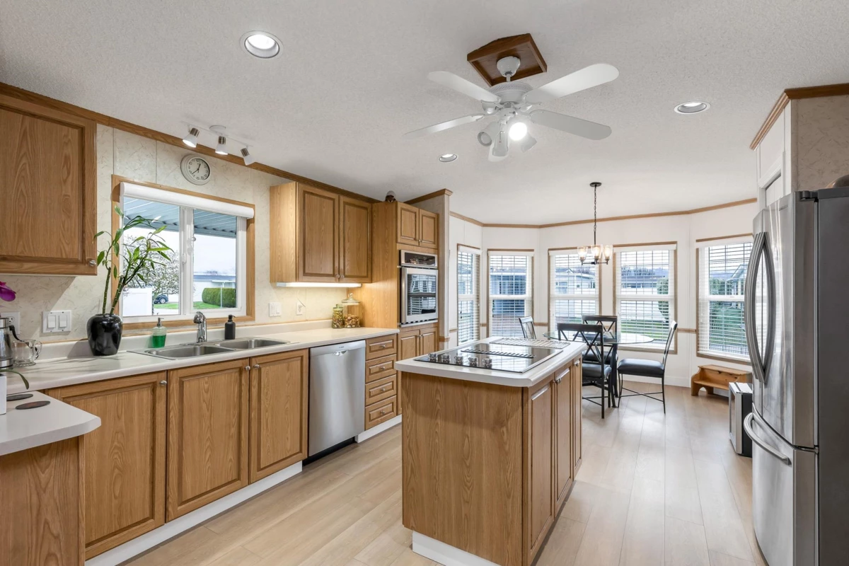 Family Room Photo of 6 45918 Knight Road, Chilliwack, BC