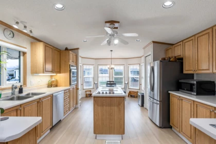 Kitchen Photo of 6 45918 Knight Road, Chilliwack, BC