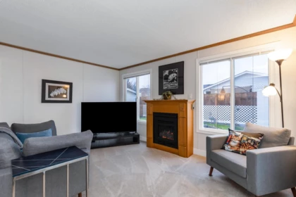 Laundry Room Photo of 6 45918 Knight Road, Chilliwack, BC