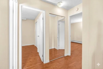 716 2012 Fullerton Avenue, North Vancouver, BC, North Vancouver — Apartment/Condo for sale
