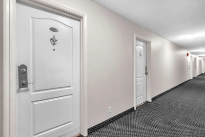Walk-In Closet Photo of 716 2012 Fullerton Avenue, North Vancouver, BC