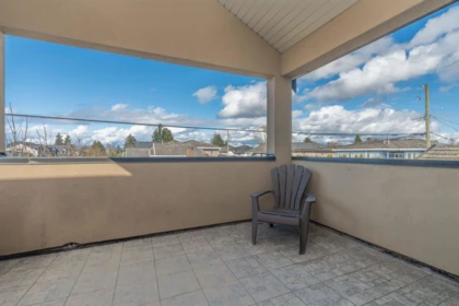 Guest Bathroom Photo of 10931 Maddocks Road, Richmond, BC