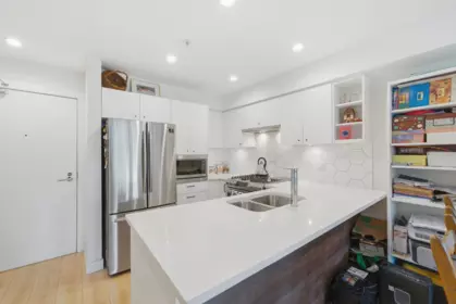 204 1519 Crown Street, North Vancouver, BC, North Vancouver — Apartment/Condo for sale