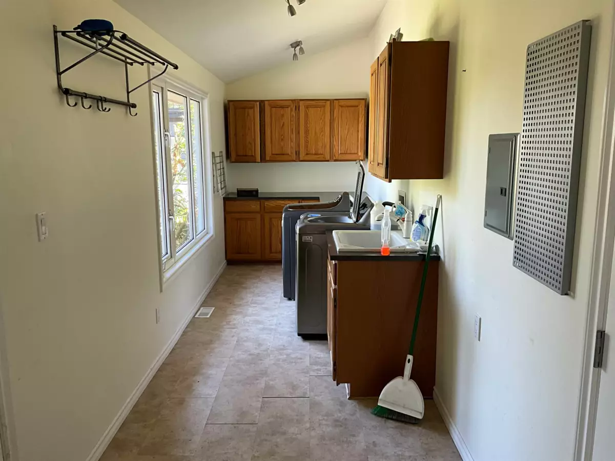 Laundry Room Photo of 17311 Hillview Place, Surrey, BC