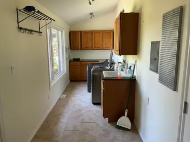 Laundry Room Photo of 17311 Hillview Place, Surrey, BC