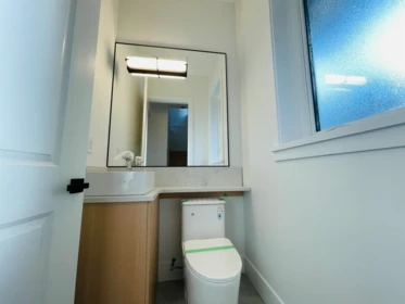 Powder Room Photo of 2450 Harrison Drive, Vancouver, BC
