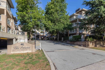 Swimming Pool Photo of 208 2551 Parkview Lane, Port Coquitlam, BC