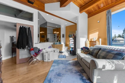 Mudroom Photo of 24509 36 Avenue, Langley, BC