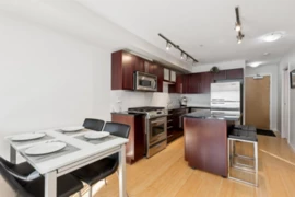311 122 E 3rd Street, North Vancouver, BC