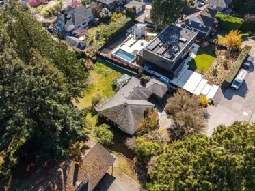 Backyard Photo of 1430 Nelson Avenue, West Vancouver, BC