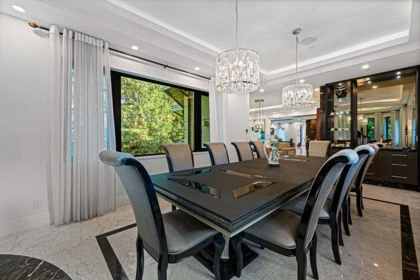 Hot Tub / Spa Photo of 558 Glenross Road, West Vancouver, BC