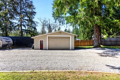 Hot Tub / Spa Photo of 27656 110 Avenue, Maple Ridge, BC