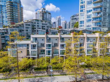 321 1228 Marinaside Crescent, Vancouver, BC, Vancouver — Townhouse for sale