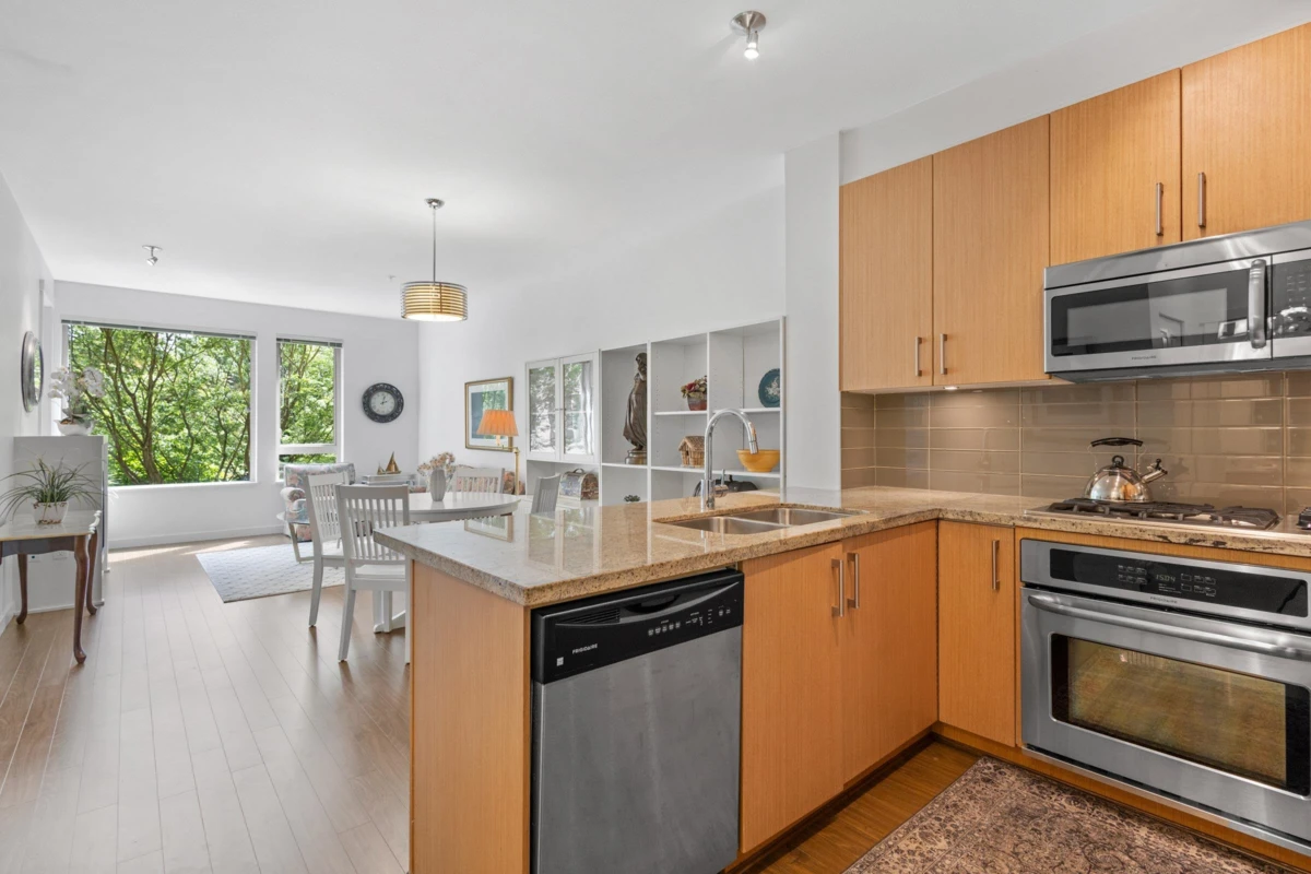 Family Room Photo of 227 119 W 22nd Street, North Vancouver, BC