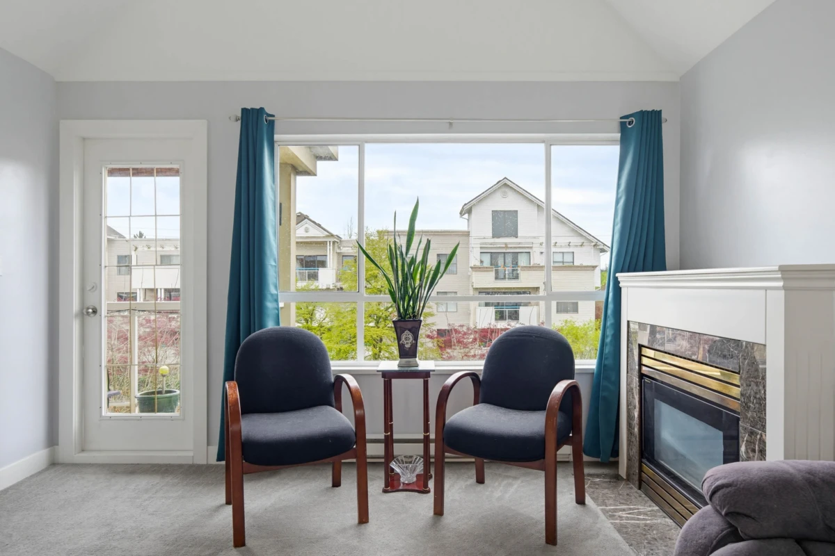 Dining Area Photo of 306 20257 54 Avenue, Langley, BC