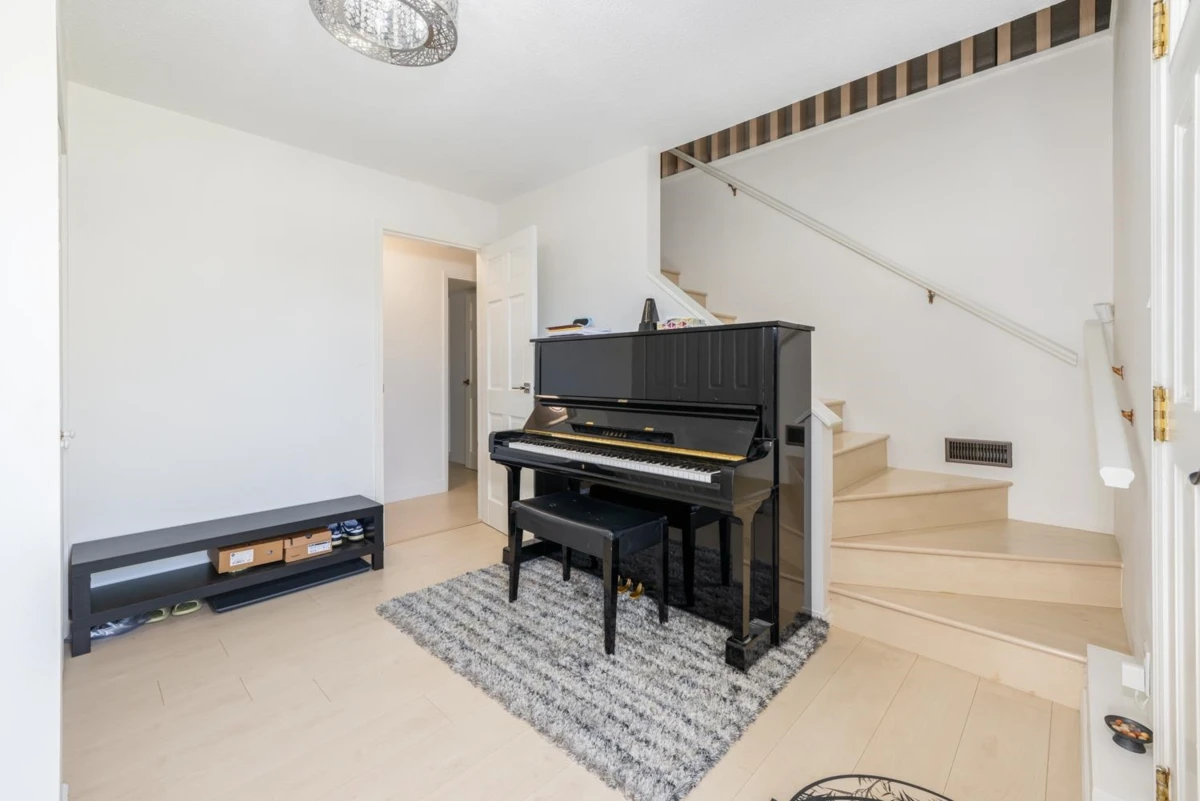 Living Room Photo of 7691 Frobisher Drive, Richmond, BC
