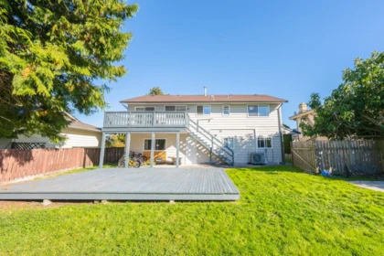 Garden / Landscaping Photo of 7691 Frobisher Drive, Richmond, BC
