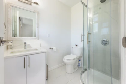 Guest Bathroom Photo of 7691 Frobisher Drive, Richmond, BC