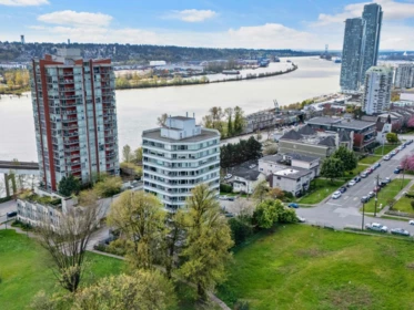Hot Tub / Spa Photo of 1203 31 Elliot Street, New Westminster, BC
