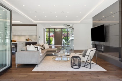 Breakfast Nook Photo of 983 Tudor Avenue, North Vancouver, BC