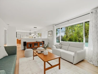 Breakfast Nook Photo of 1392 Chamberlain Drive, North Vancouver, BC