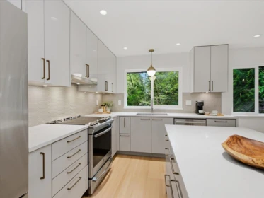 1392 Chamberlain Drive, North Vancouver, BC, North Vancouver — Single Family Residence for sale