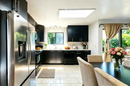 Kitchen Island Photo of 4 6245 Sheridan Road, Richmond, BC