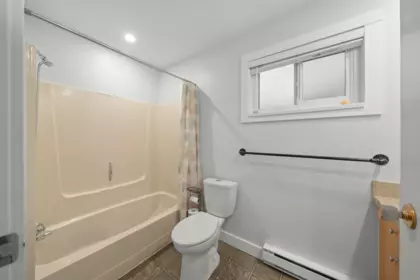 Basement Recreation Room Photo of 13507 15 Avenue, Surrey, BC