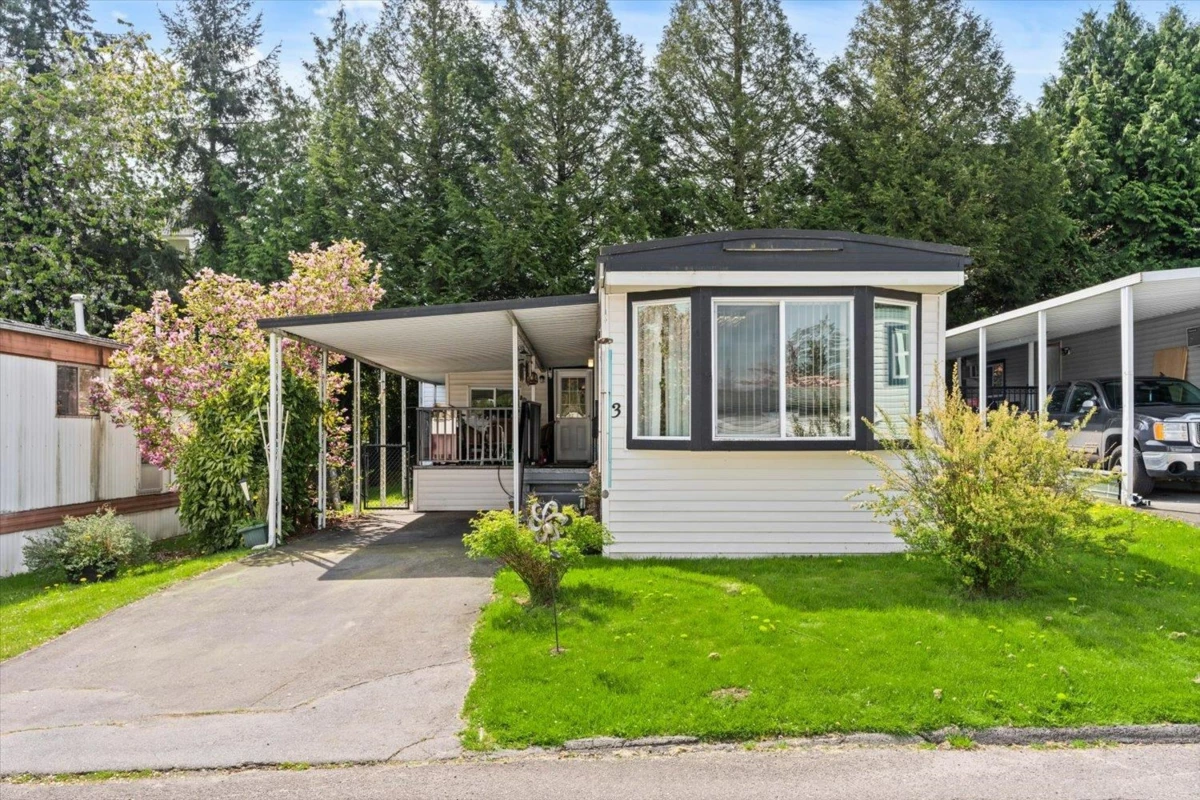 Exterior Rear Photo of 3 8220 King George Boulevard, Surrey, BC
