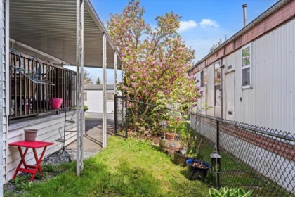Laundry Room Photo of 3 8220 King George Boulevard, Surrey, BC