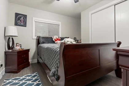 Loft / Bonus Room Photo of 3 8220 King George Boulevard, Surrey, BC