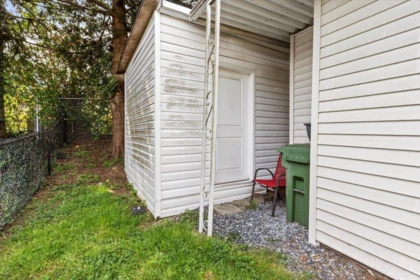 Mudroom Photo of 3 8220 King George Boulevard, Surrey, BC