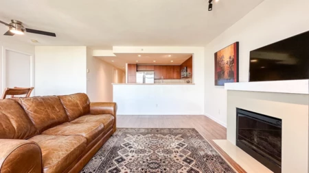Breakfast Nook Photo of 902 8160 Lansdowne Road, Richmond, BC